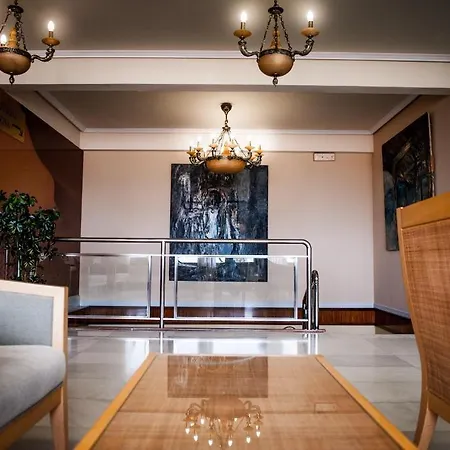 拉斯登纳斯酒店 诺哈