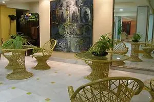 拉斯登纳斯酒店