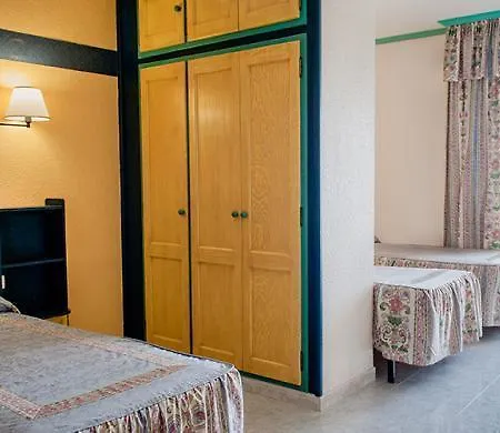 拉斯登纳斯酒店 2* 诺哈