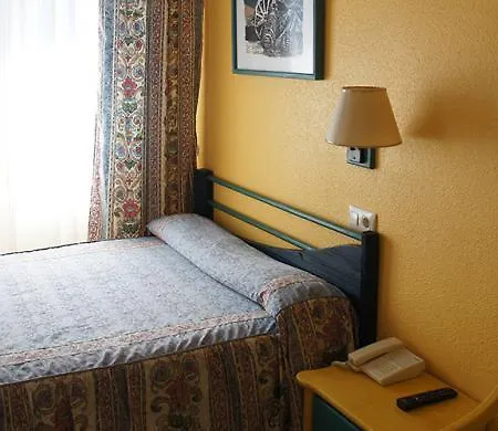 拉斯登纳斯酒店